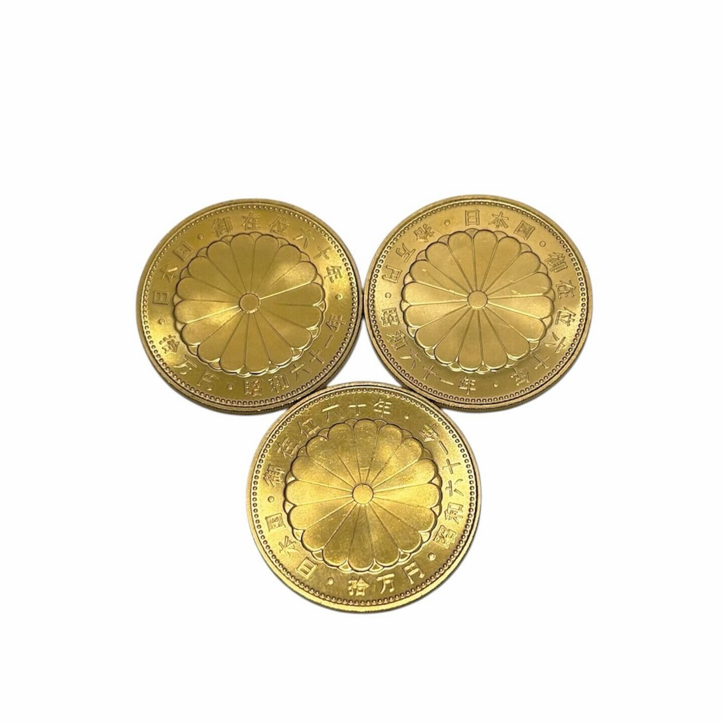本日は⭐️御在位60周年記念金貨⭐️のご紹介です💐✨